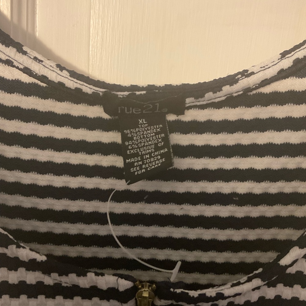 Rue21 dress - Picture 3 of 4